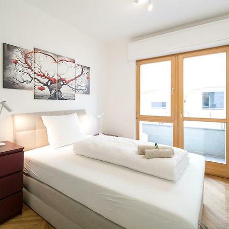 Apartment Duomo Bolzano Bagian luar foto